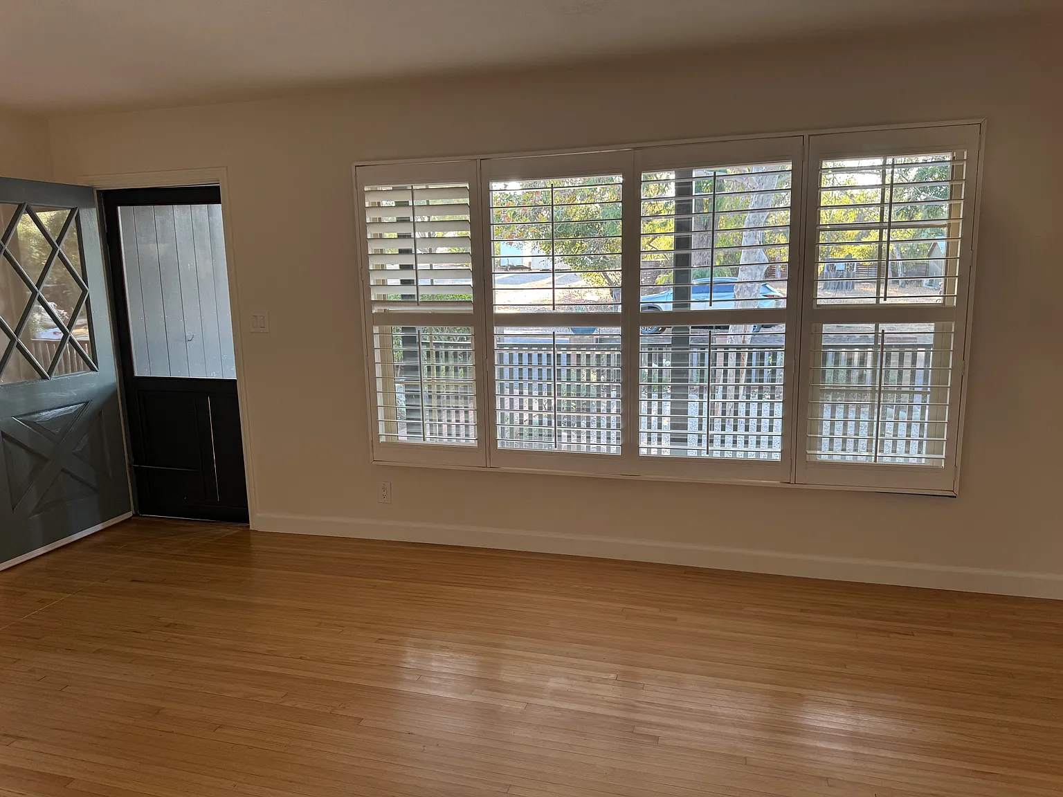 2 bed, 1006 sqft, $4,200 — Photo 3