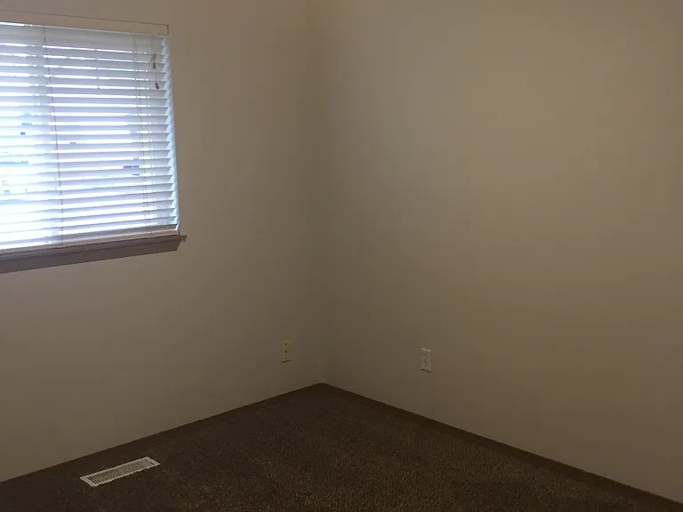 2306 Herndon Dr — Photo 8