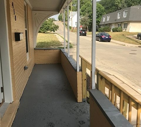 2nd image of 410 W Washington St