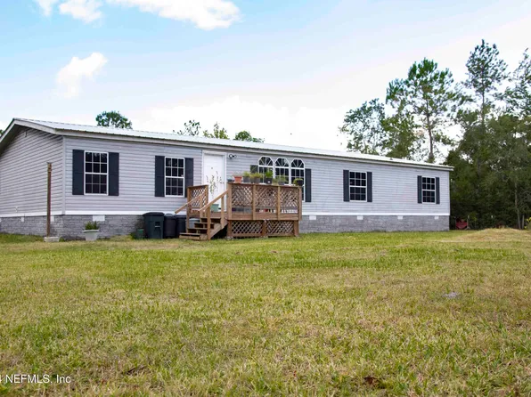 153 LETTIE Lane, Palatka, FL 32177