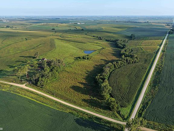 4th image of 66888 Pella Rd