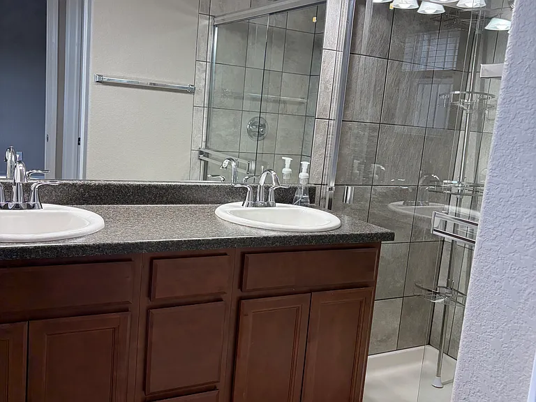 445 Eclipse Dr — Photo 18