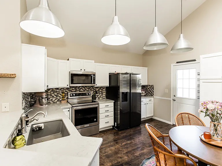 2202 Cinder Ct — Photo 11