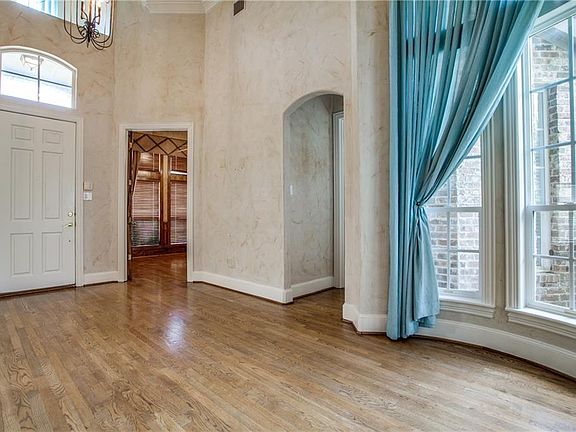 5th image of 106 Stonehaven Ct