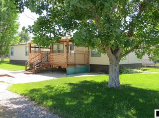 145 Fremont St, Thermopolis, WY 82443