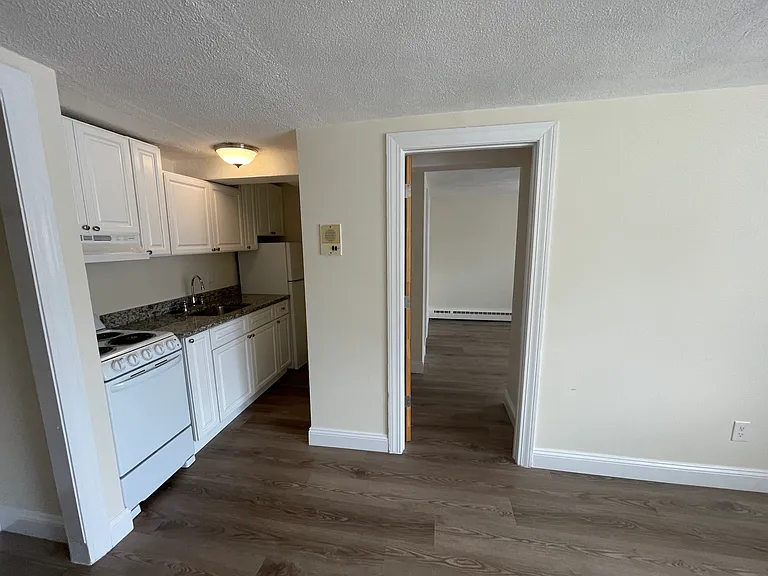 North Beacon St Brighton Apartments — Photo 10