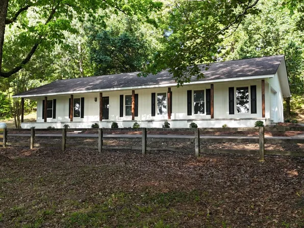 2638 Perry Rd, Grenada, MS 38901