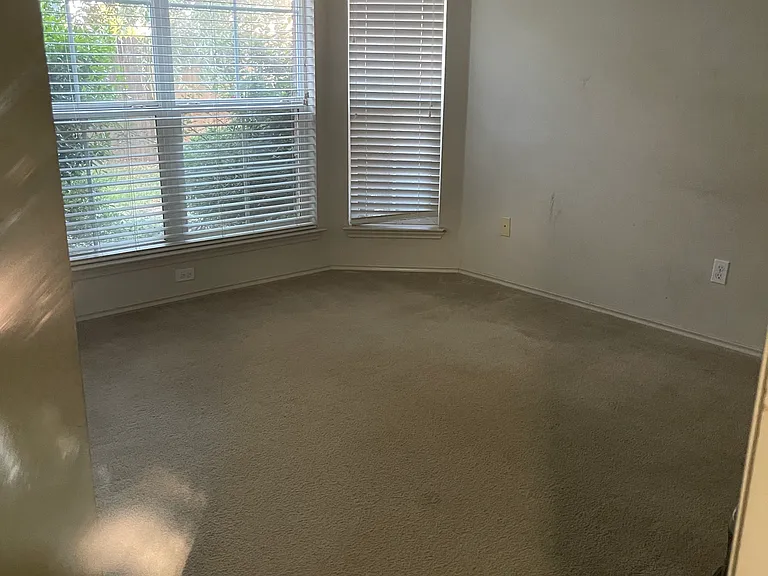 259 Coal Dr — Photo 5