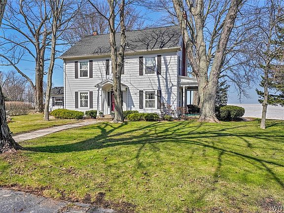3rd image of 4998 Lake Shore Rd