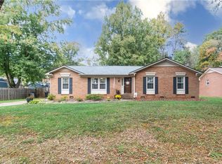 5010 Ellenwood Dr, Greensboro, NC 27410