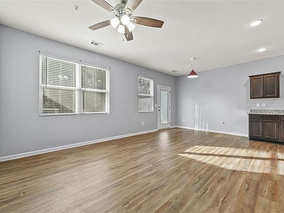 5th image of 2056 Wildflower Way