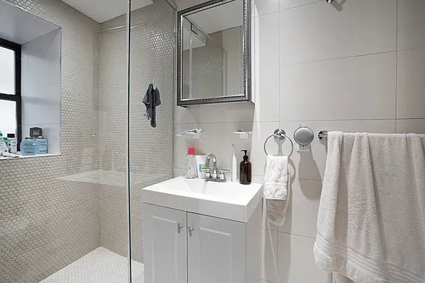 Rented by Spire Group | media 8