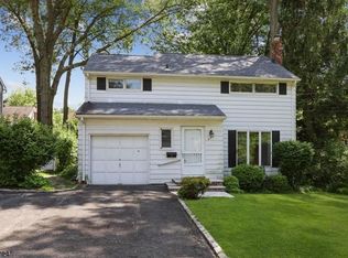 57 Brentwood Dr, Verona, NJ 07044