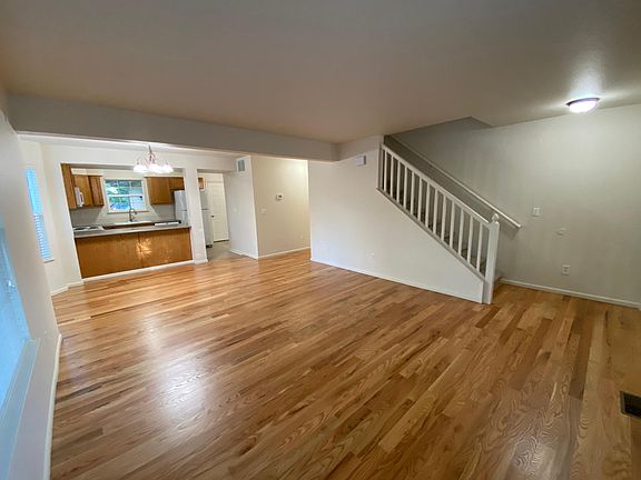2 story townhome style condo with over 600 square feet per level. Beautiful hardwood floors!