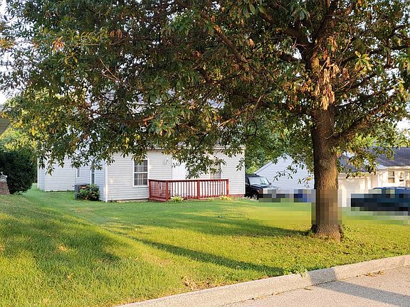 3rd image of 3031 Airway Ave