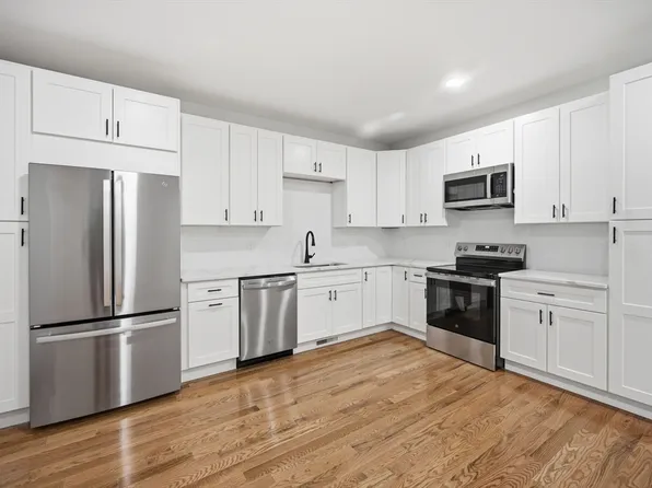 24 Nashua Rd #1, Pepperell, MA 01463