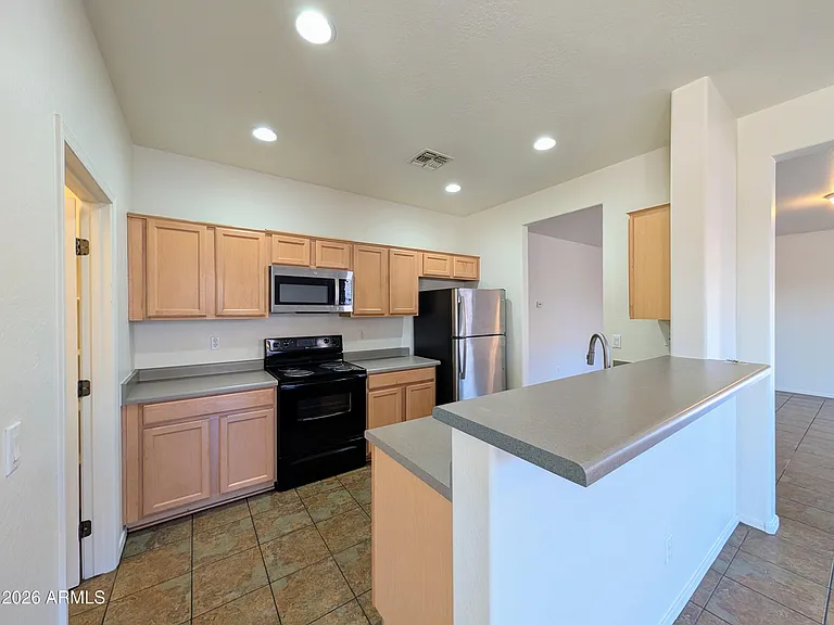 7323 W Saint Charles Ave — Photo 1