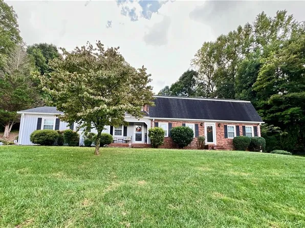 800 Westview Dr, Wilkesboro, NC 28697