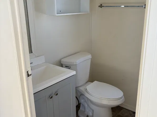 15540 Allie St, Mojave, CA 93501