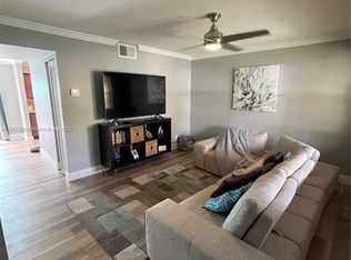 10792 La Placida Dr APT 4, Coral Springs, FL 33065