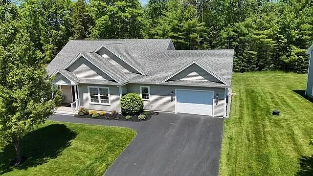 1st image of 7 Cortland Way