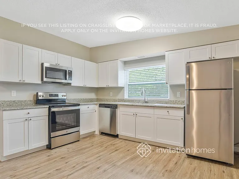 1726 Diamond Dr — Photo 12