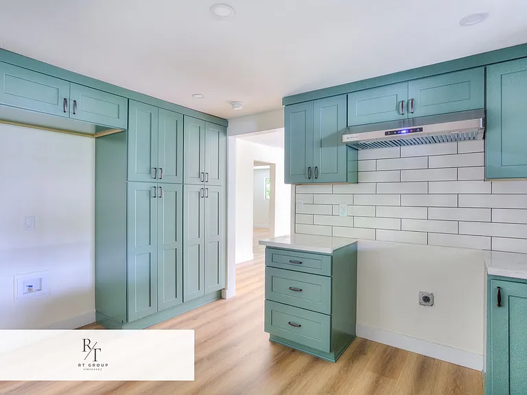1032 S Golden West Ave #A — Photo 10