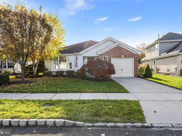 21 Brandon Ln, Sewell, NJ 08080