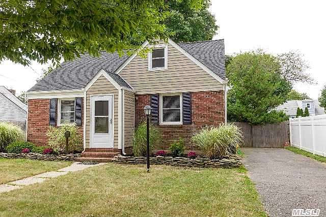 1st image of 36 Cedar Dr