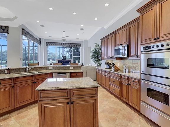 5th image of 28650 Via D Arezzo Dr