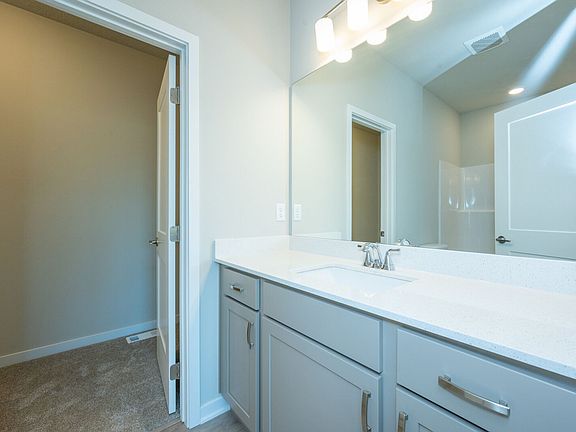 5th image of 355 Northern Trace Way