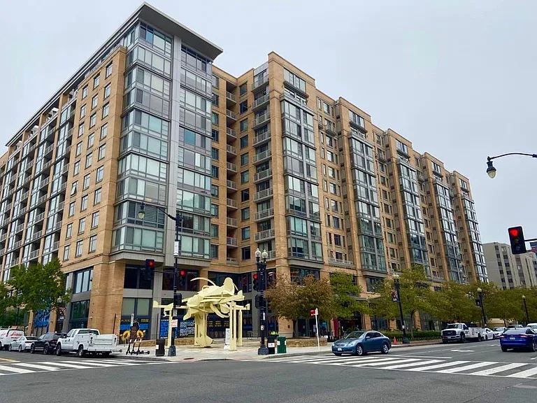 475 K St NW — Photo 1