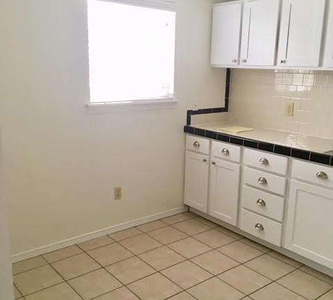 5th image of 5919 158th Avenue Ct E APT B