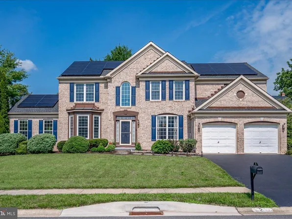 2 Hummingbird Ln, Newark, DE 19711