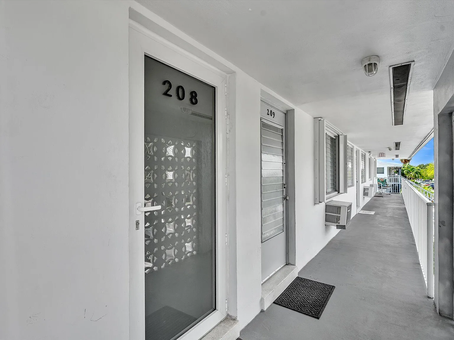 1 bed, 1.0 bath, 600 sqft, $1,600 — Photo 2