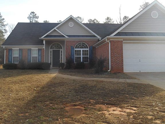 2nd image of 165 Woodlands Dr