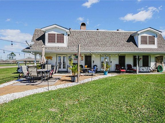 5th image of 306 E Woodlawn Ranch Rd