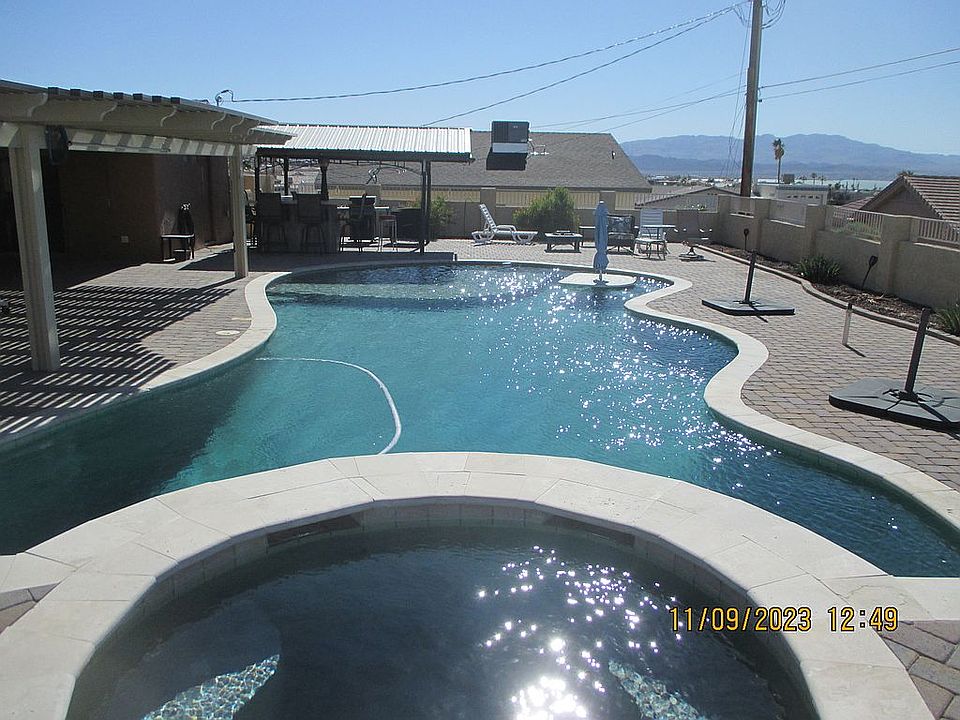 Pool & Hottub