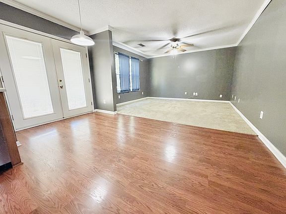4th image of 132 Misty Glen Cir