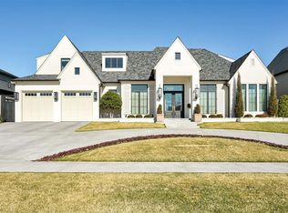 2745 W Country Club Dr, Oklahoma City, OK 73116