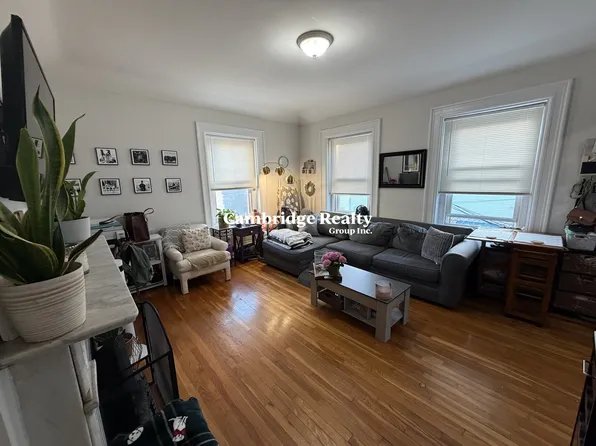41 Crescent St APT 2, Charlestown, MA 02129