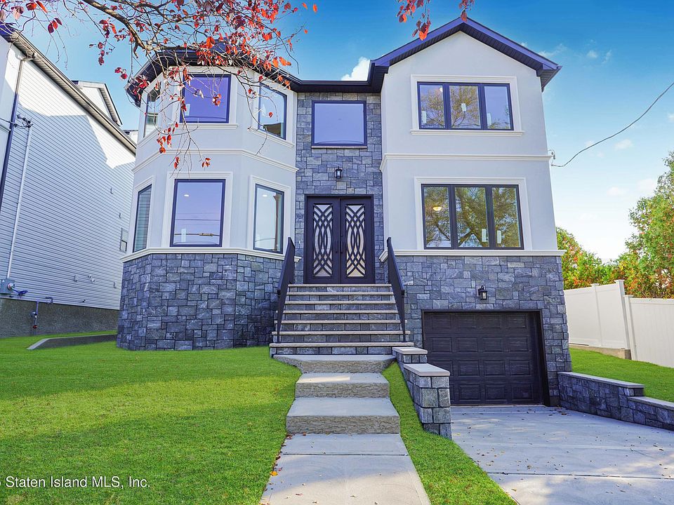 1st image of 707 Marcy Ave