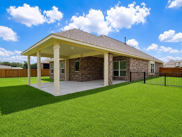 604 Linnwood Dr W — Photo 41