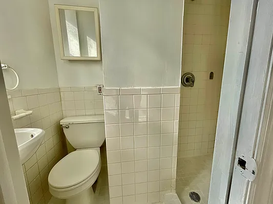 Rented by J PRESTON AND ASSOCIATES INC | media 12