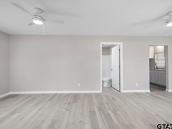 5th image of 249-253 N Pecan St