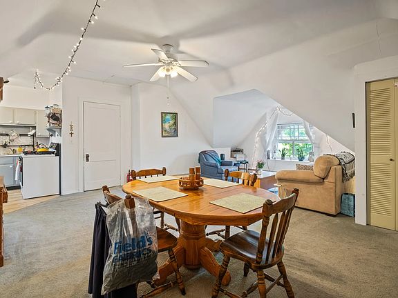 5th image of 435 Crescent St NE Unit 4