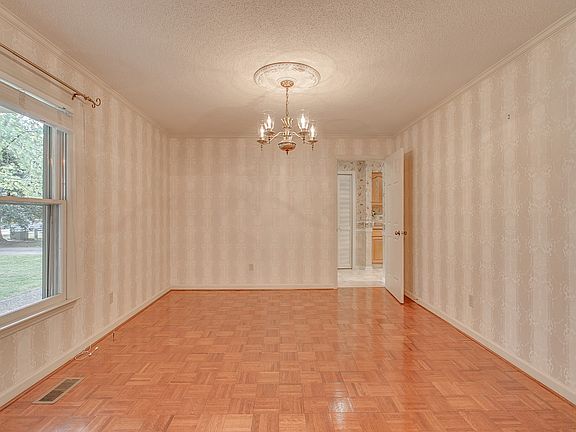 5th image of 622 Haynes Dr