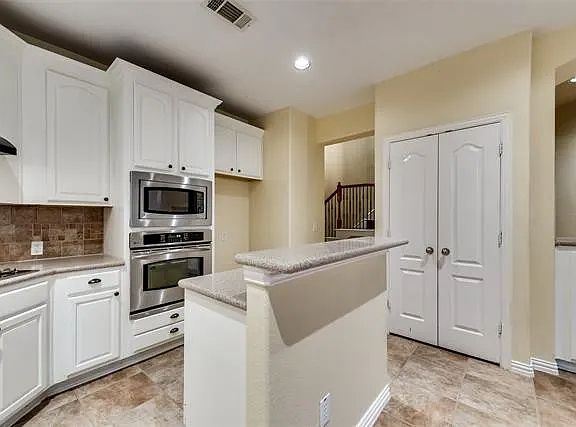 5th image of 11068 Coralberry Dr