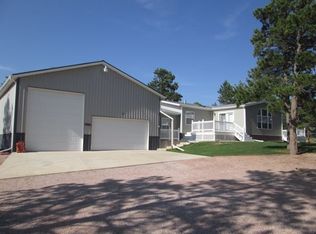 21 Lakeview Dr, Pine Haven, WY 82721