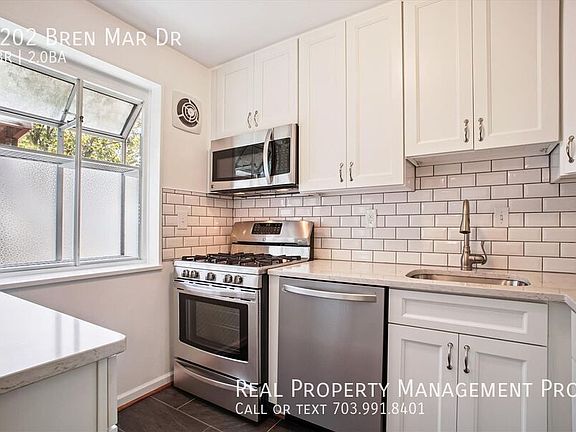 3rd image of 6202 Bren Mar Dr